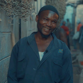 An image of Ishmael Omondi, a jewellery maker from Kenya