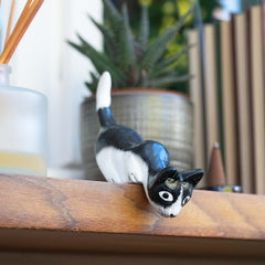 Black and White Shelf Cat-Siesta Crafts
