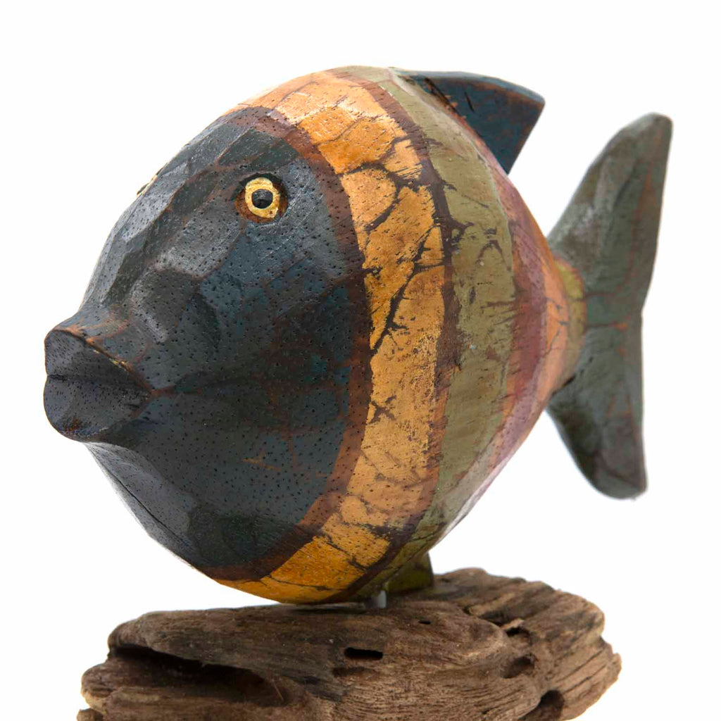 Rustic and Driftwood Fish-Siesta Crafts