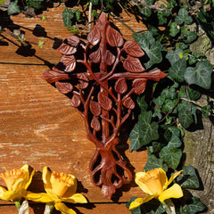 Ornate Leaf Cross-Siesta Crafts