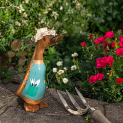 Gardening Duckling-Siesta Crafts