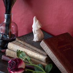 Mini Howling Wolf Woodcarving
