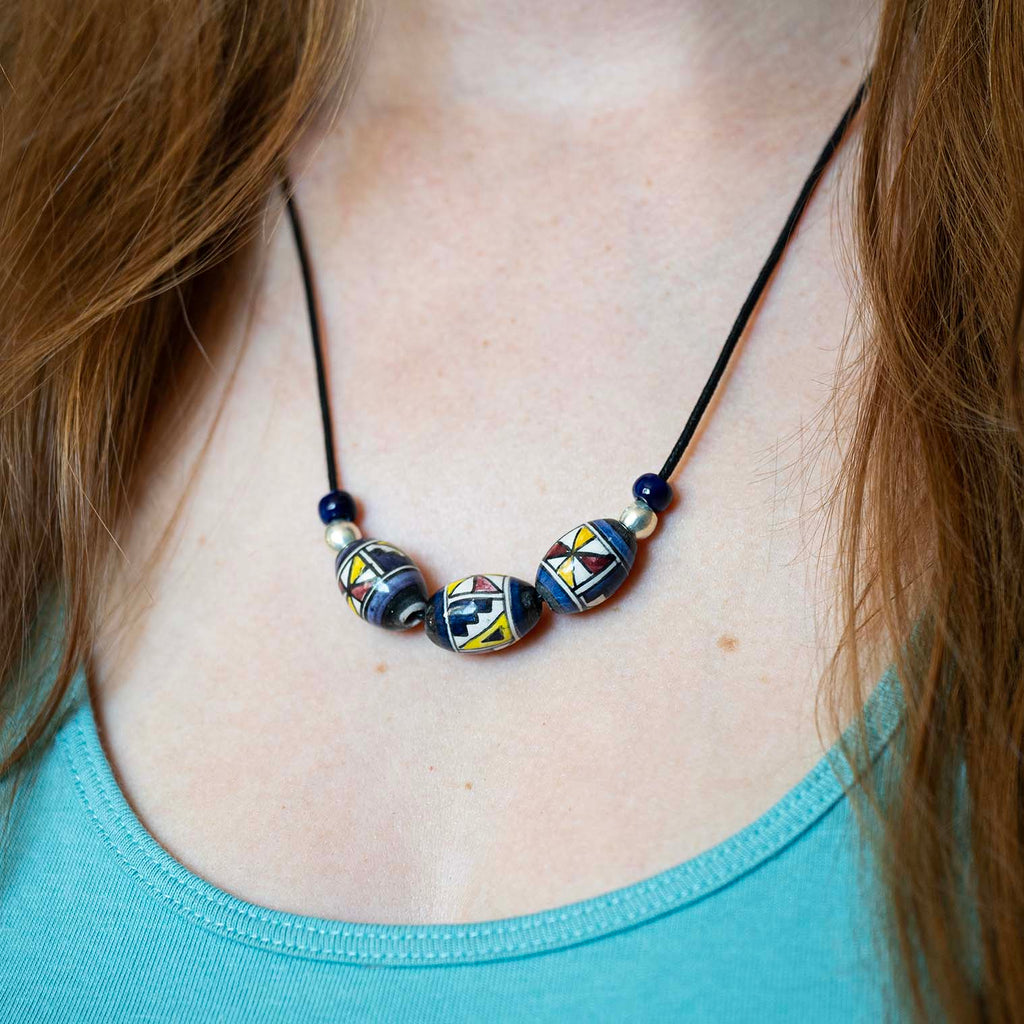 Escaleras Bead Necklace