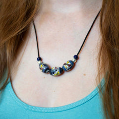 Escaleras Bead Necklace