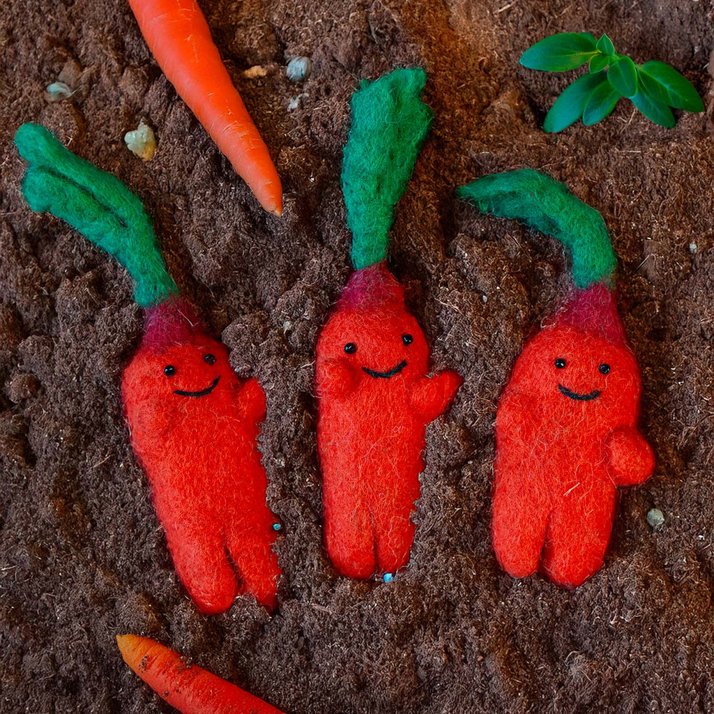 Wonky Carrot Felt Hanging Decoration-Siesta Crafts