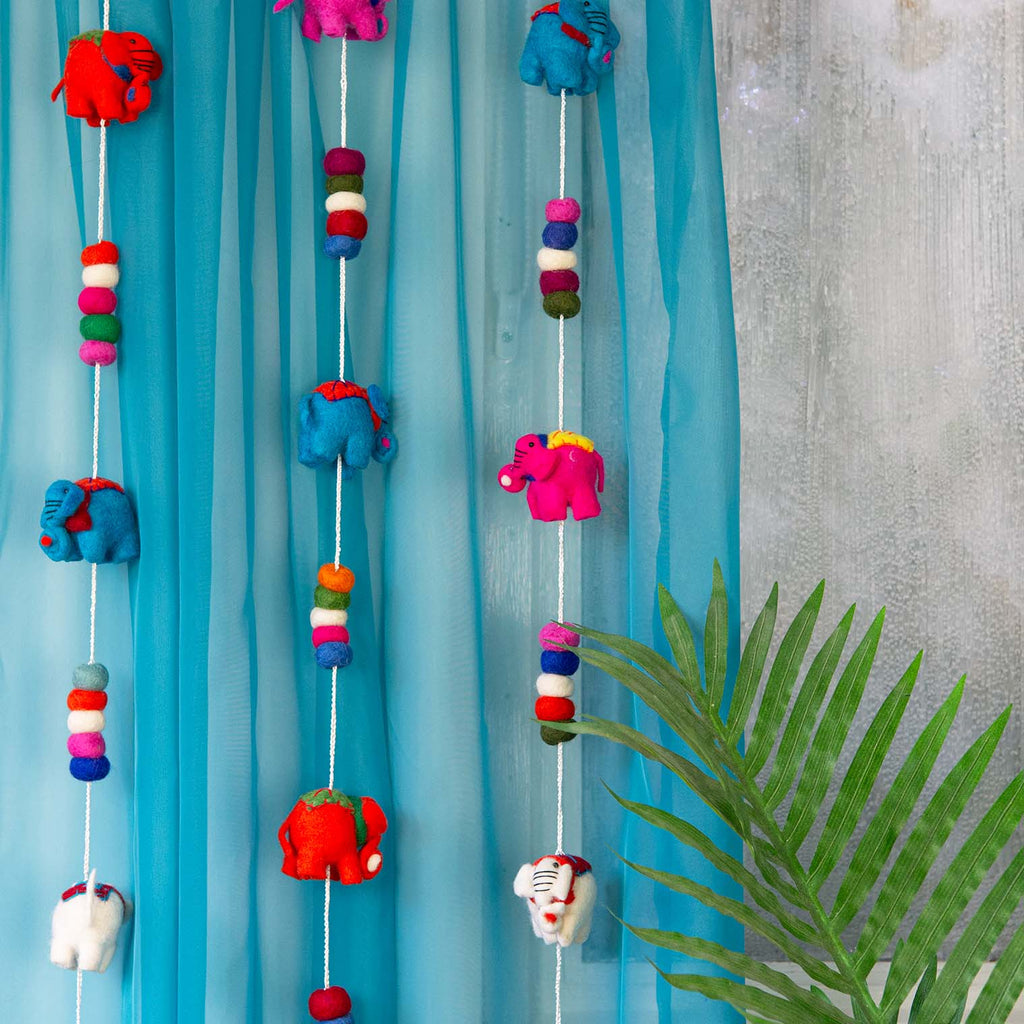 String of Felt Elephants-Siesta Crafts