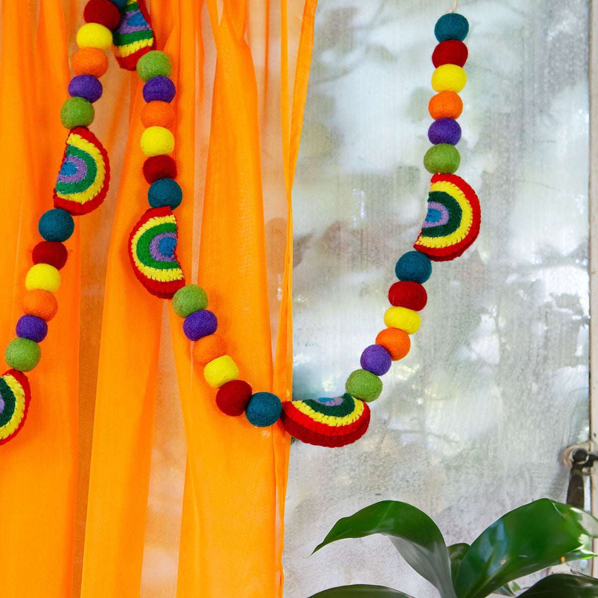 String of Felt Rainbows – Siesta Crafts