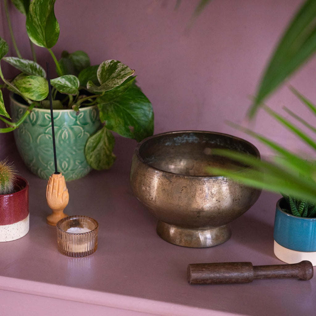 Naga Pedestal Singing Bowl-Siesta Crafts