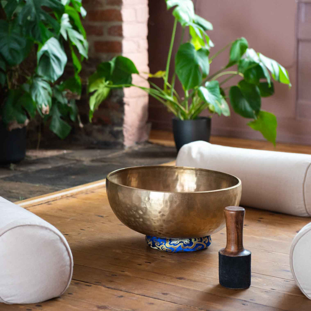 Extra Large Hand Beaten Singing Bowl No.19-Siesta Crafts