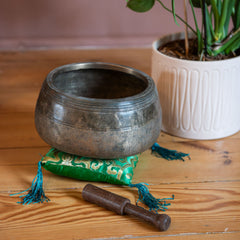 Antique Mani Singing Bowl No.43-Siesta Crafts
