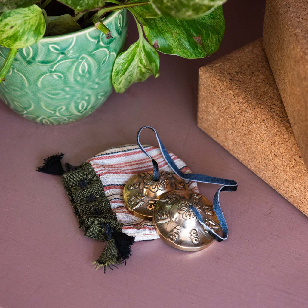 Om Mani Tingsha-Siesta Crafts
