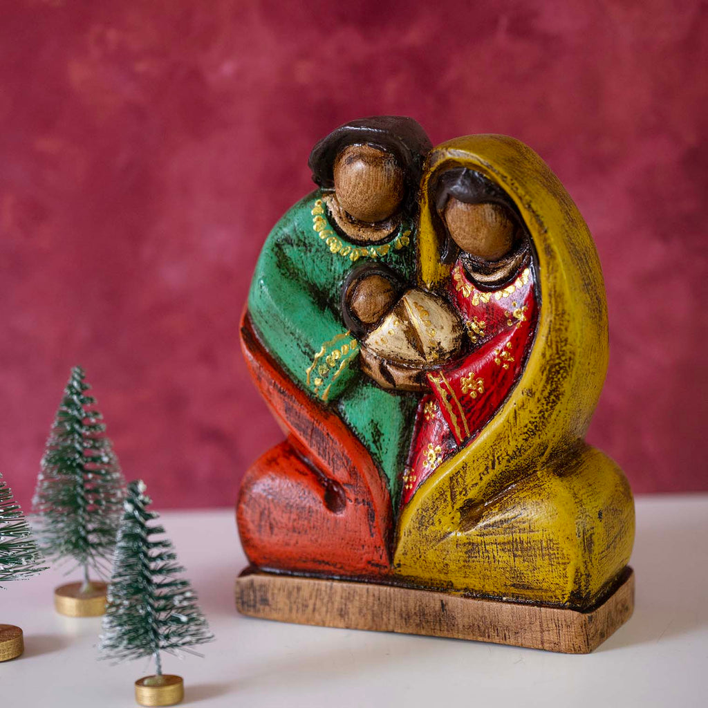 Cedar Wood Carving Sacred Family 13cm